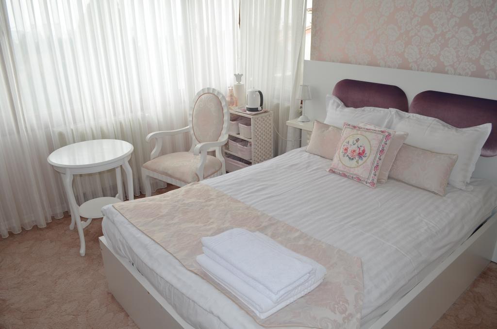 Parla Viens Suites Gebze Room photo